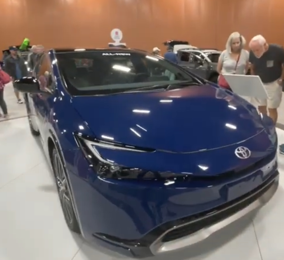 2023 Toyota Prius Front View